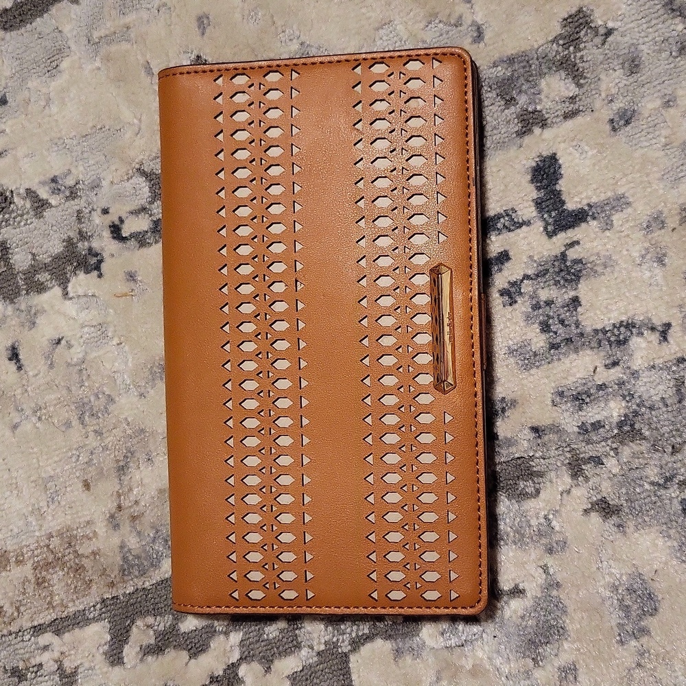 Stella and dot wallet